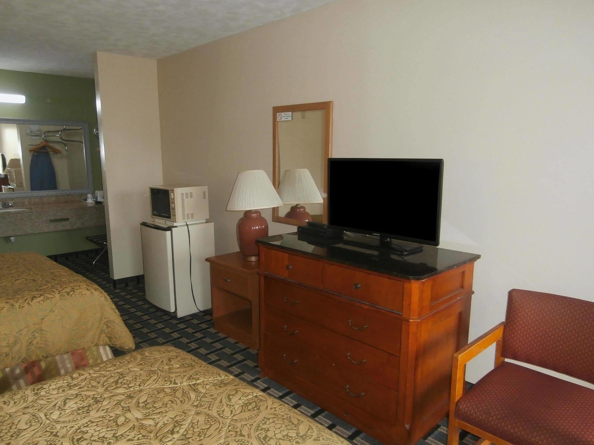 Americas Best Value Inn - Augusta / South Esterno foto
